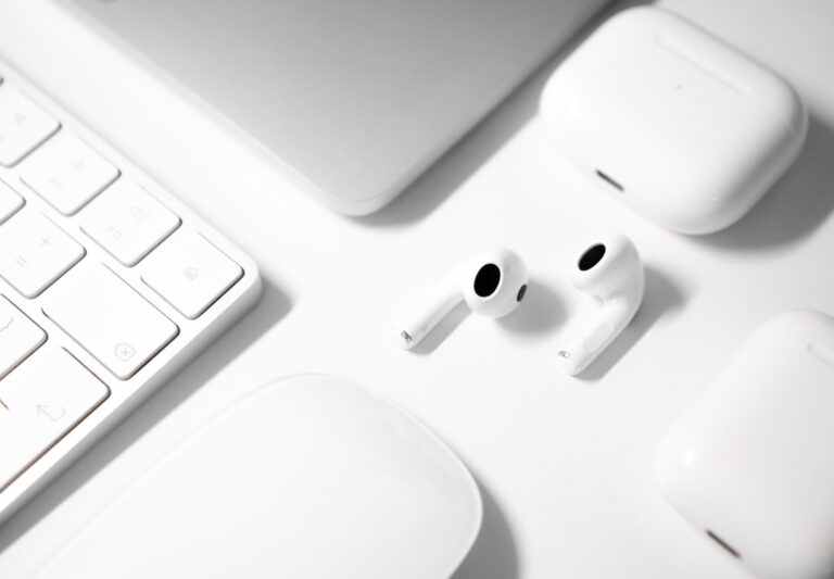 Top Five Must-Have Tech Accessories for Every Gadget Lover