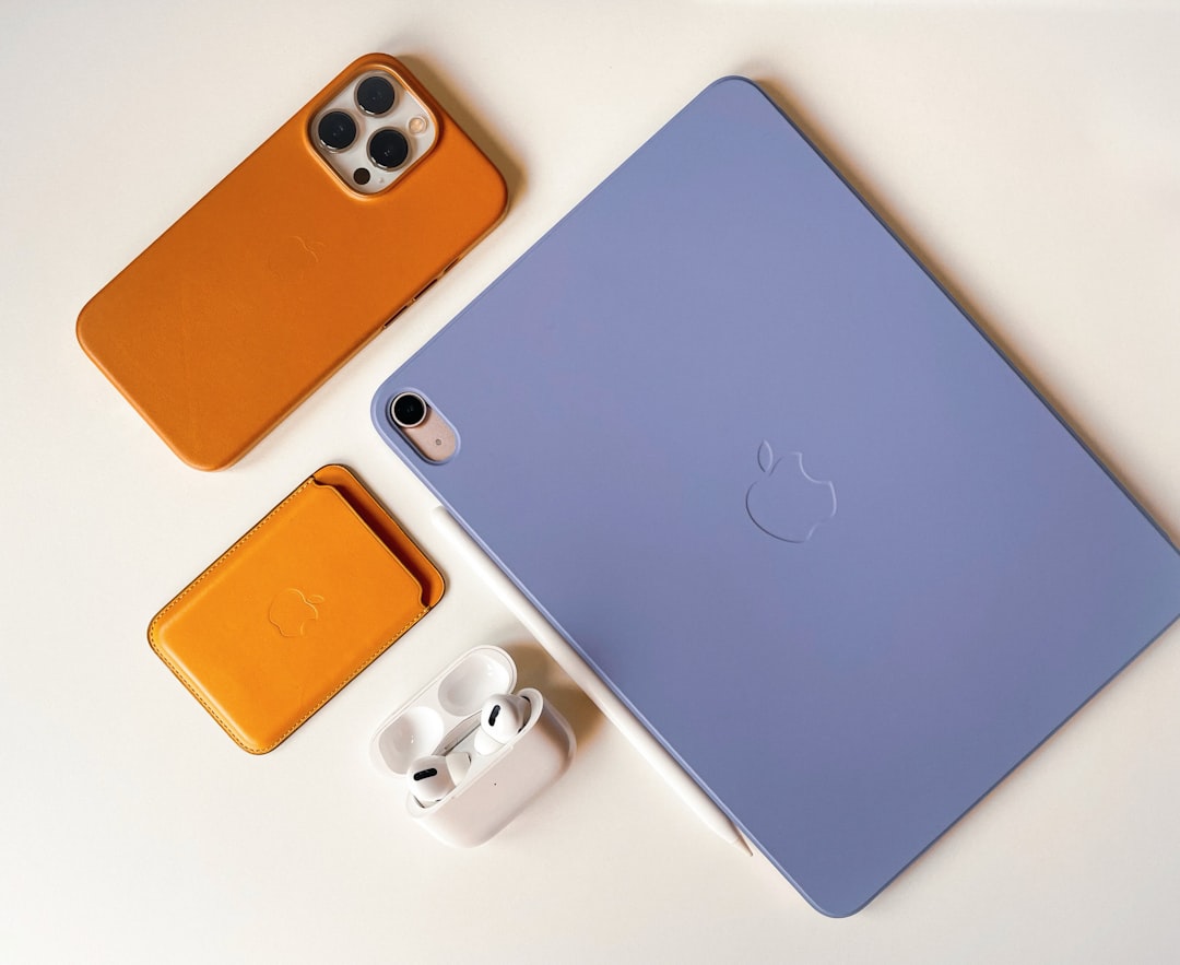 The Ultimate Guide to Tech Accessories for Modern Professionals